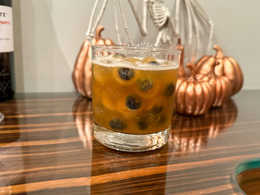 The Apple of My Eyeball