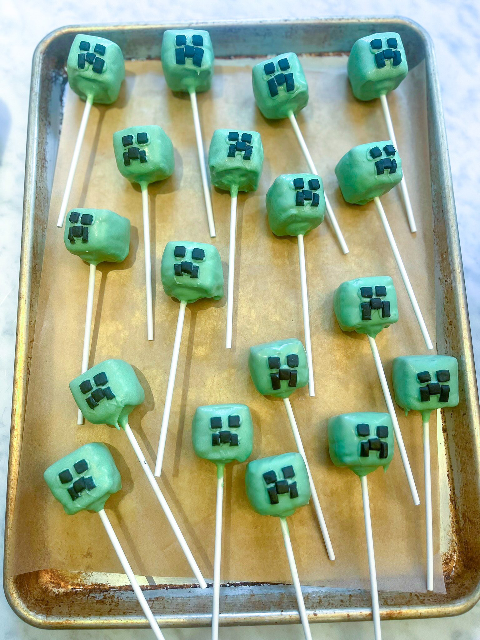 Minecraft Creeper Cake Pops Minecraft Creeper Cake Pops