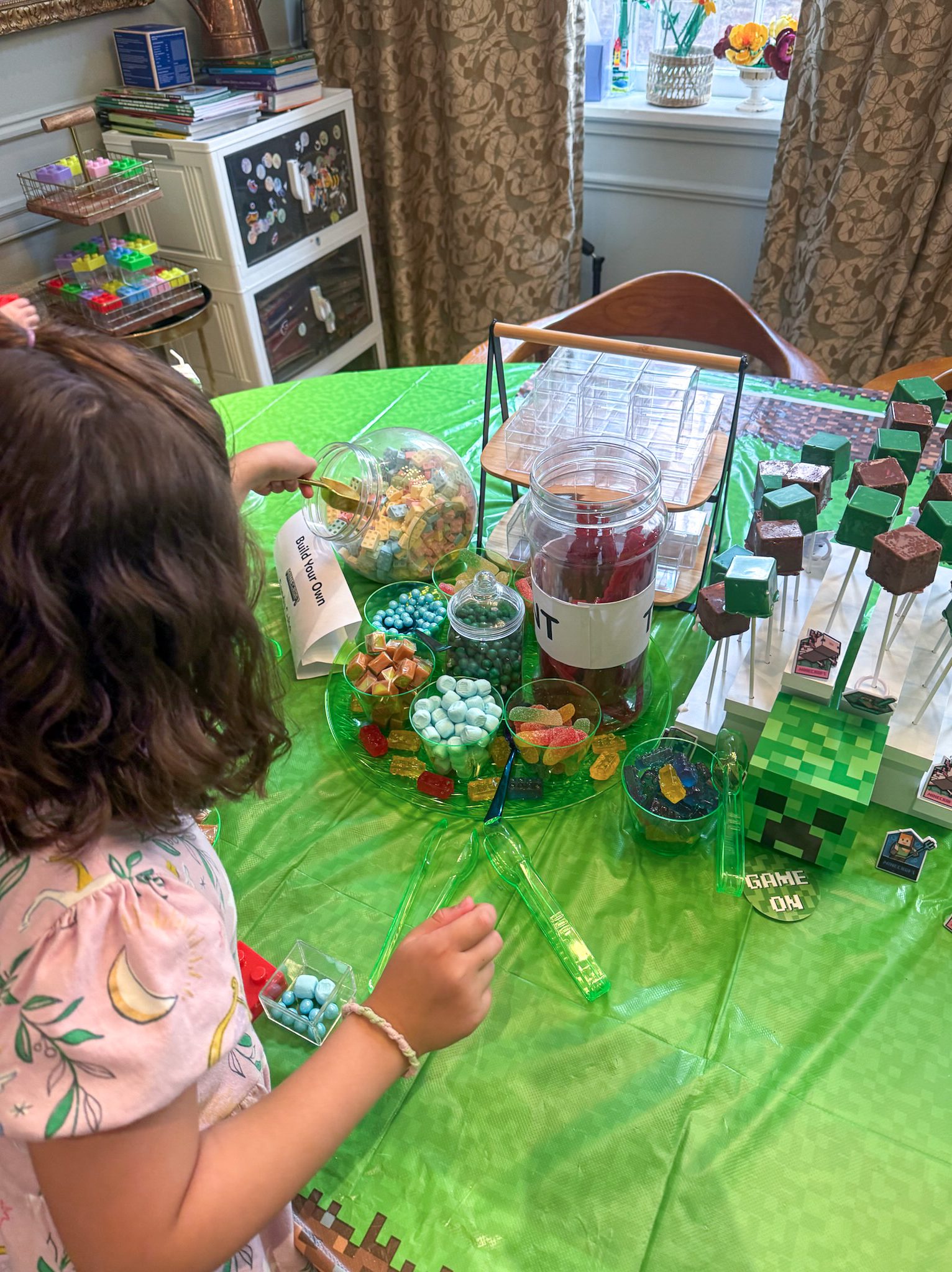 Minecraft Build Your Own Candy Cube 2